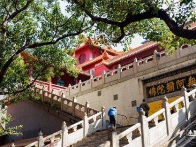 深圳弘法寺跨年夜可以进去吗