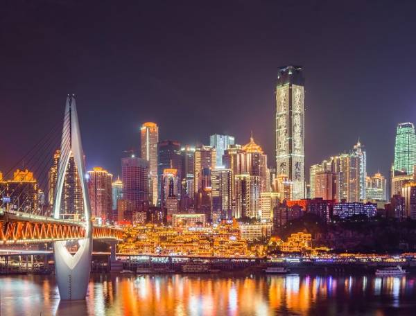 2024洪崖洞晚上几点开灯？（2）