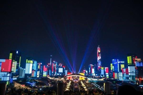 深圳市民中心灯光秀恢复开放(时间说明)
