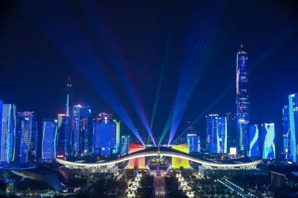 深圳灯光秀2024时间表