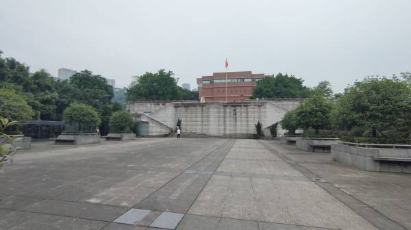 重庆红岩革命纪念馆有哪些展厅？